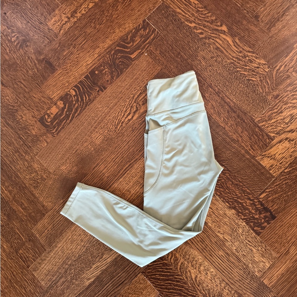 Athleta Women's Leggings in Light Green